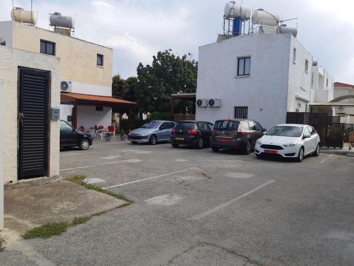 House Near The Beach Perivolia Bagian luar foto