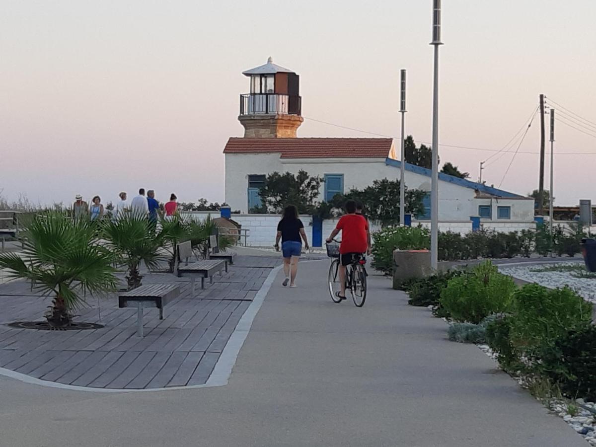 House Near The Beach Perivolia Bagian luar foto